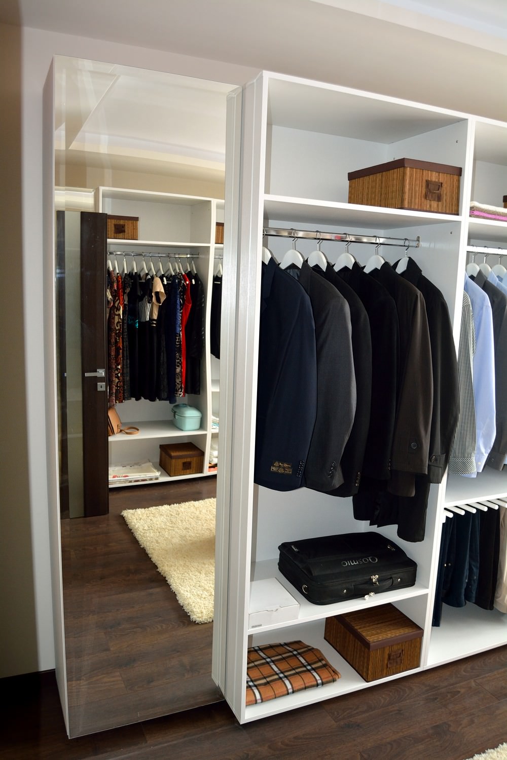 Mobilier Compartimentare Dressing deschis Pal ALB incorporat Pantofar cu Oglinda