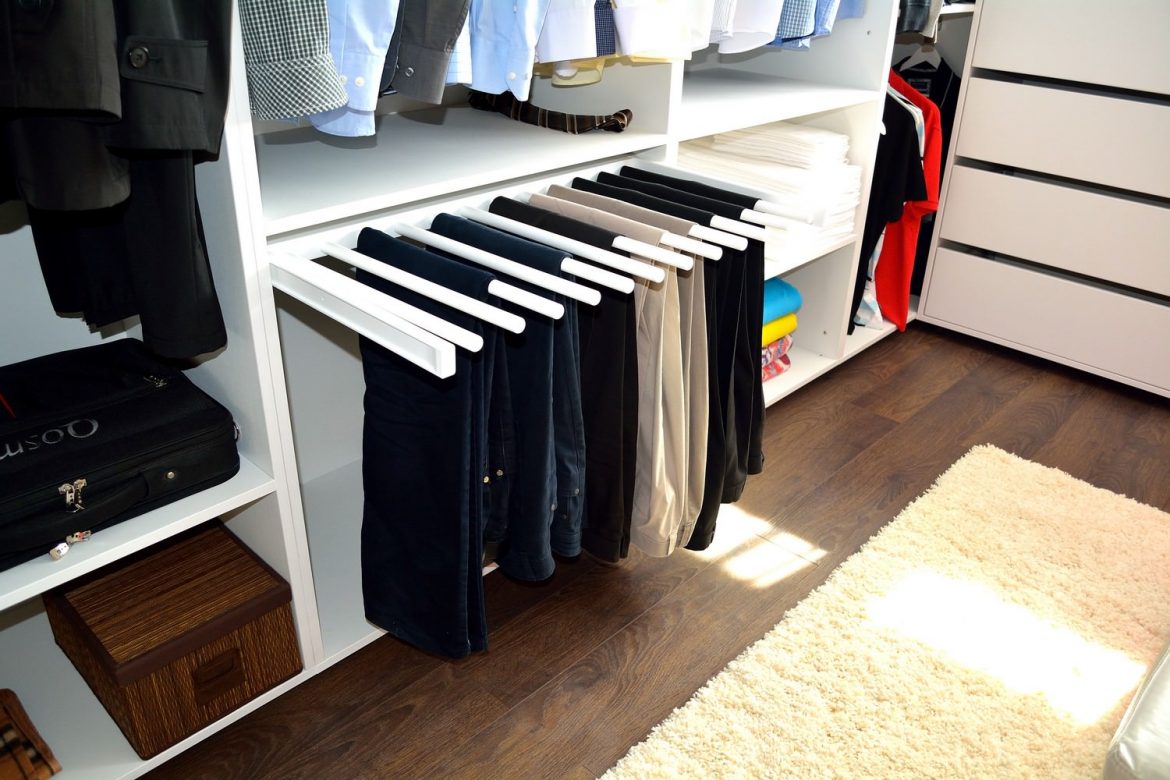 Mobilier la comanda Bacau Compartimentare Dressing Pal ALB W1000ST cu suport pantaloni