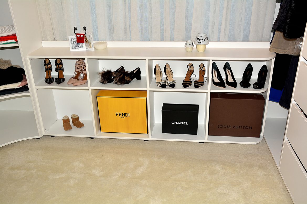 Zona dressing pentru depozitat incaltaminte