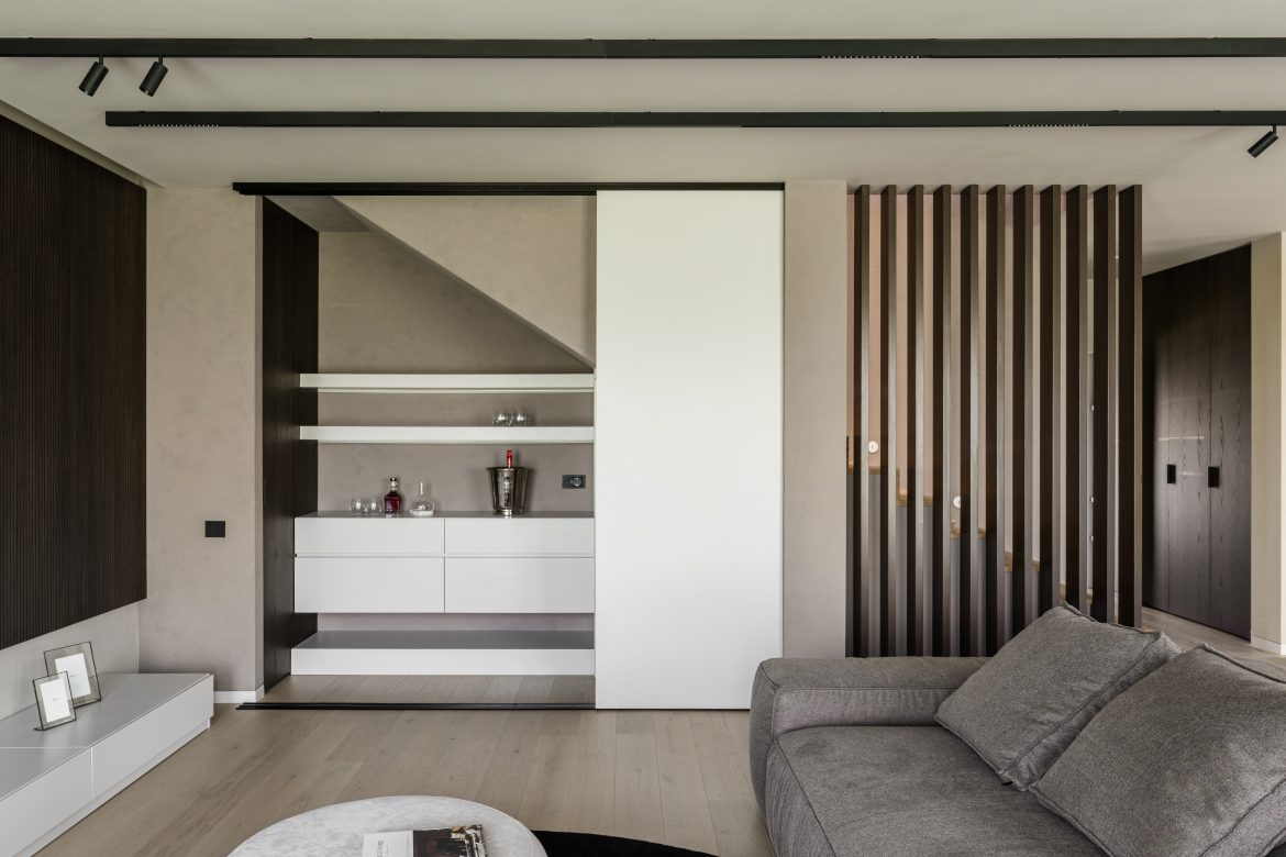 cr living open space cu design modular si lumina calda Yulmob Neamt